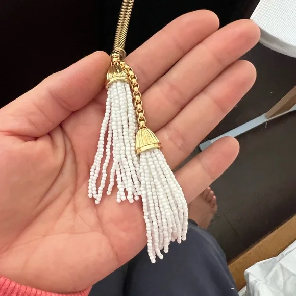 Gold and white beaded double tassel necklace - Picture 2 of 4